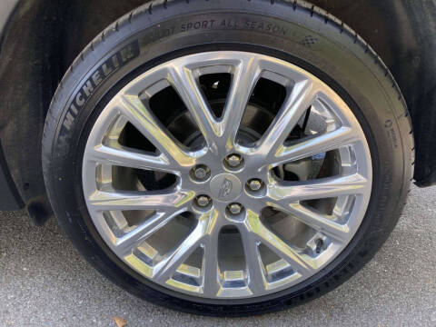 2022 Cadillac XT4 Premium Luxury