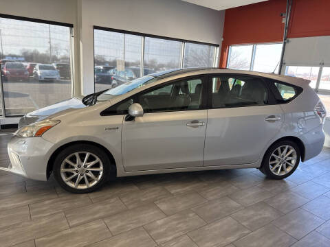 2014 Toyota Prius v Five