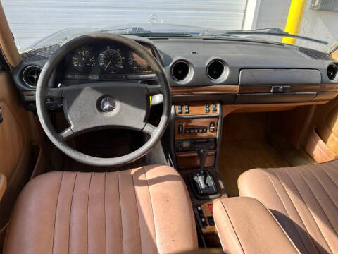 1984 Mercedes-Benz 300-Class 300 TD