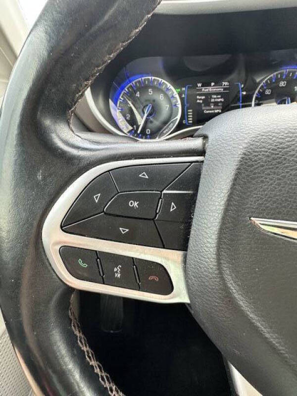 2017 Chrysler Pacifica Touring-L