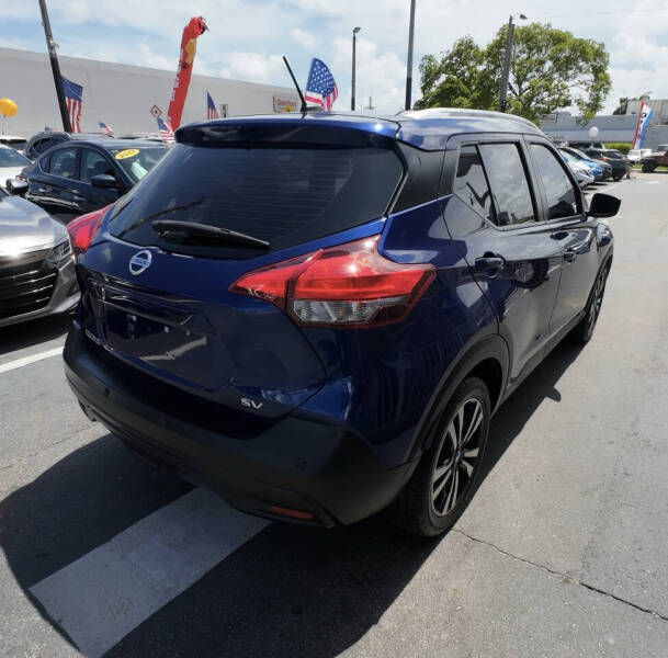 2020 Nissan Kicks SV