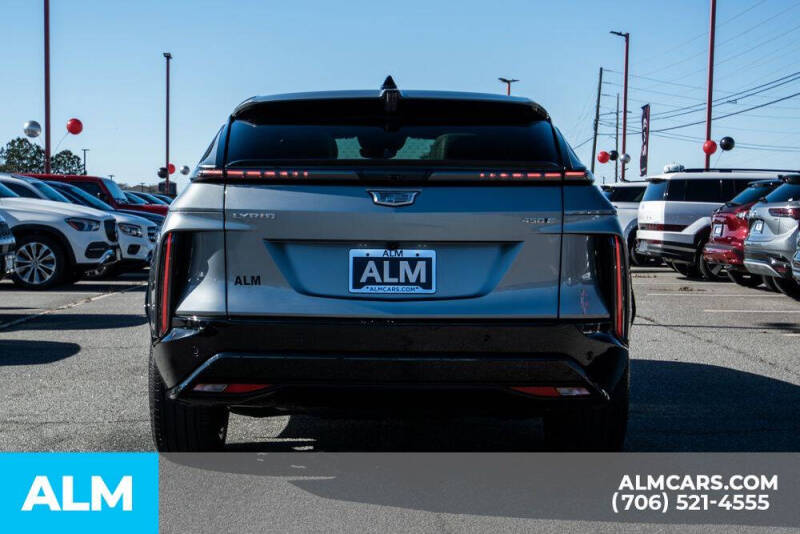 2024 Cadillac LYRIQ Sport 3