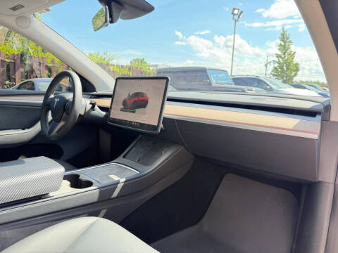 2024 Tesla Model Y Long Range