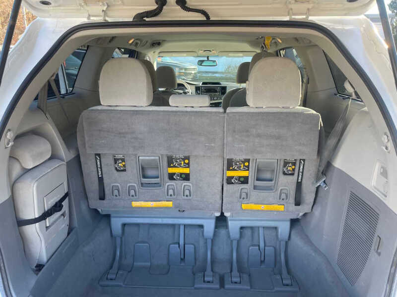 2011 Toyota Sienna