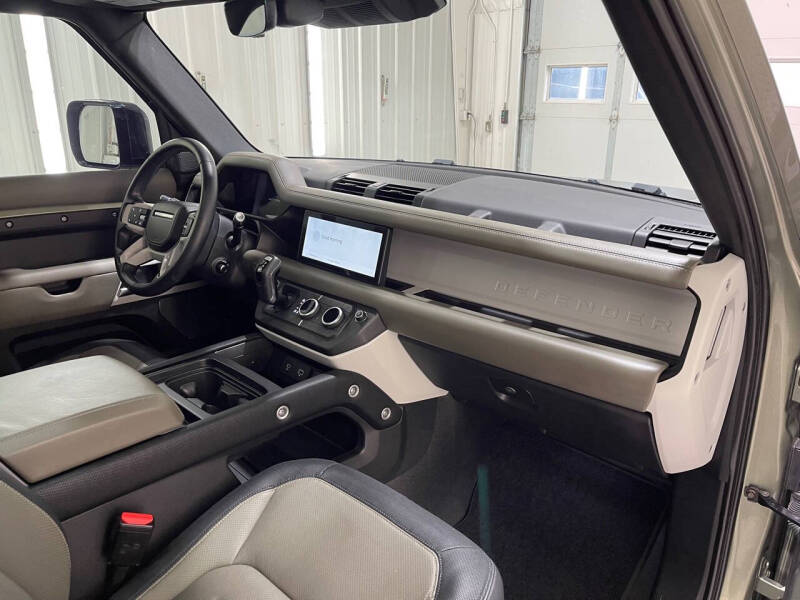 2022 Land Rover Defender 90 X-Dynamic HSE