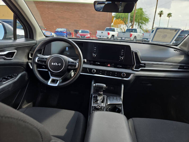 2024 Kia Sportage LX