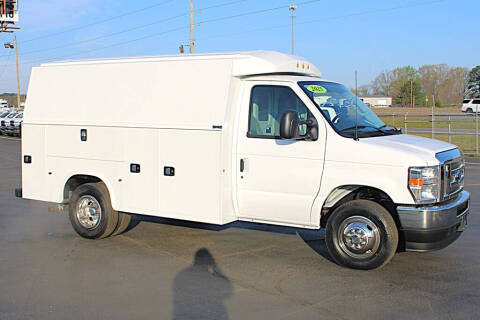 2025 Ford E-Series