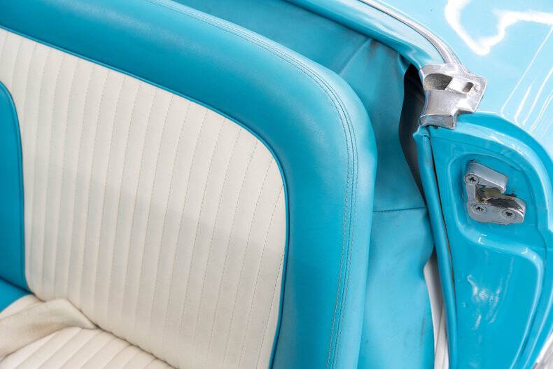 1956 Ford Thunderbird