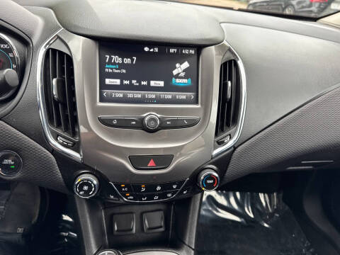 2017 Chevrolet Cruze LT Auto