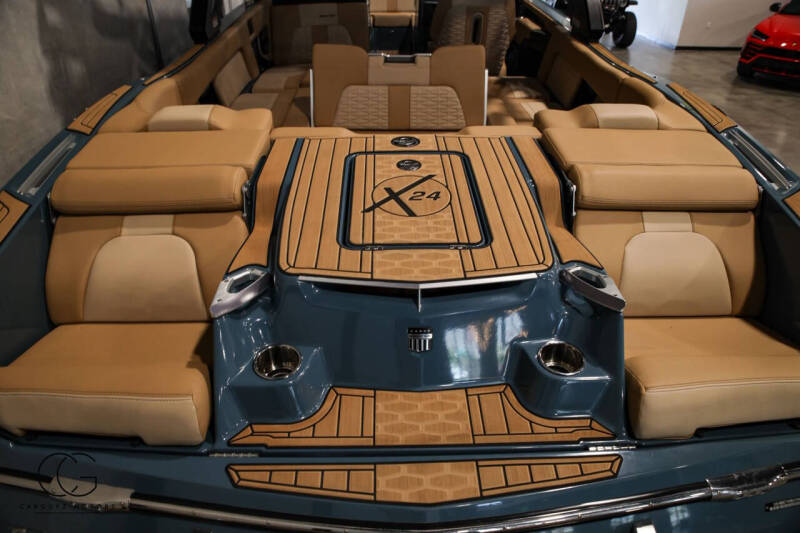 2025 MasterCraft X24