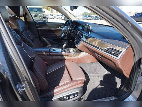 2017 BMW 7 Series 740i