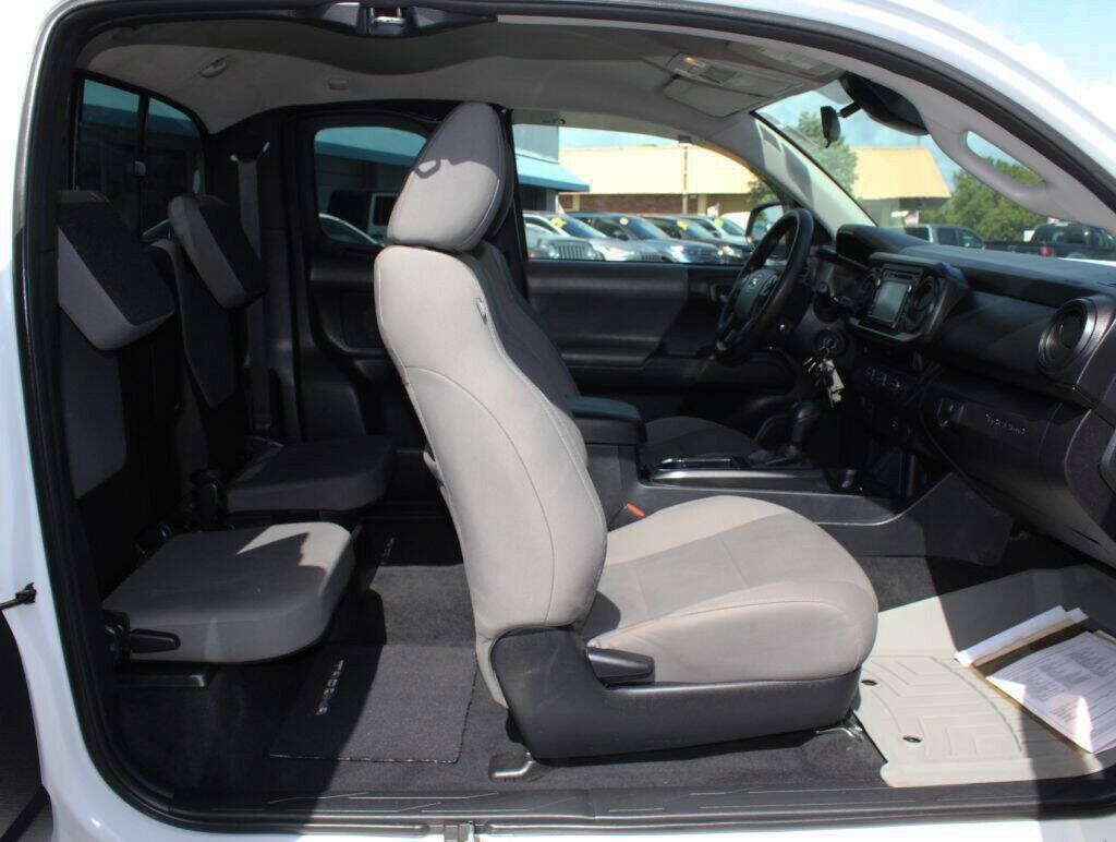 2018 TOYOTA Tacoma Pickup - $20,995