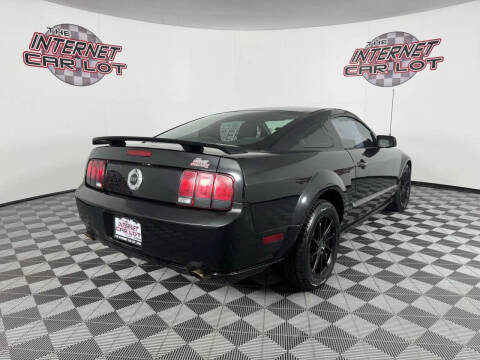 2006 Ford Mustang GT Deluxe