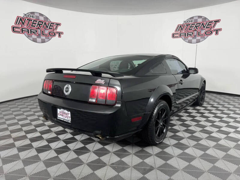 2006 Ford Mustang GT Deluxe