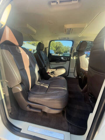 2013 Cadillac Escalade ESV Platinum Edition