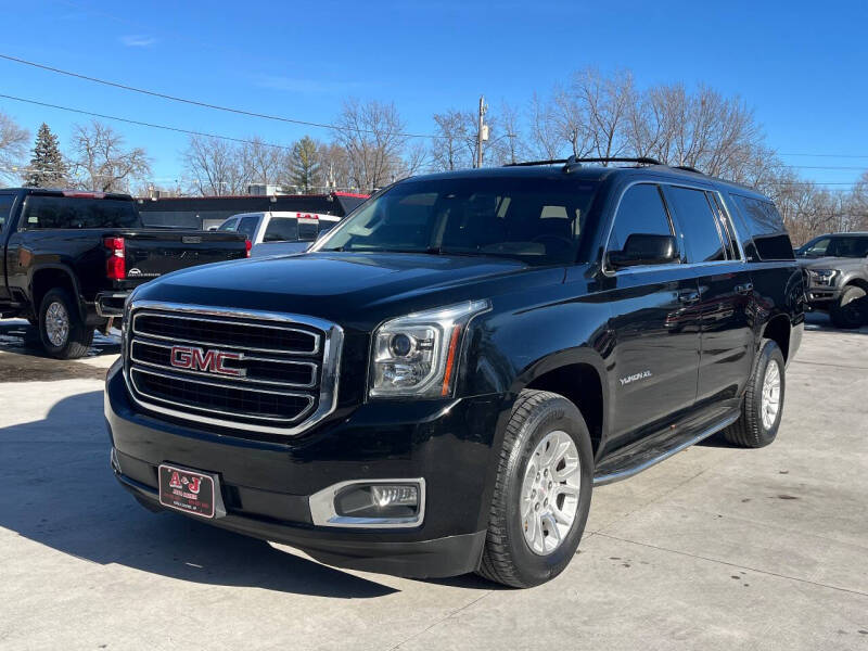 2017 GMC Yukon SLT's photo