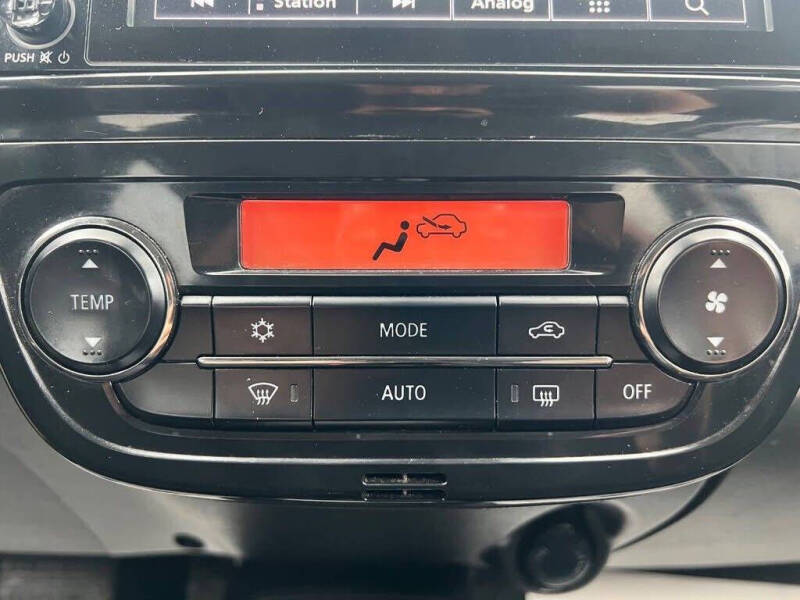 2021 Mitsubishi Mirage ES