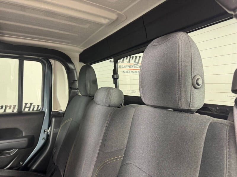 2024 Jeep Gladiator NightHawk