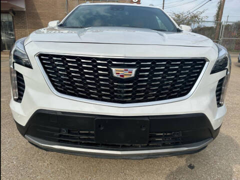 2022 Cadillac XT4 Premium Luxury