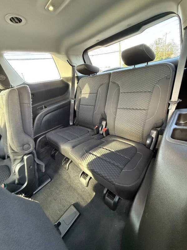 2017 GMC Acadia SLE-2