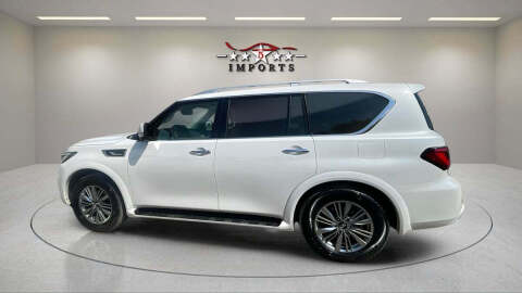 2022 Infiniti QX80 Luxe