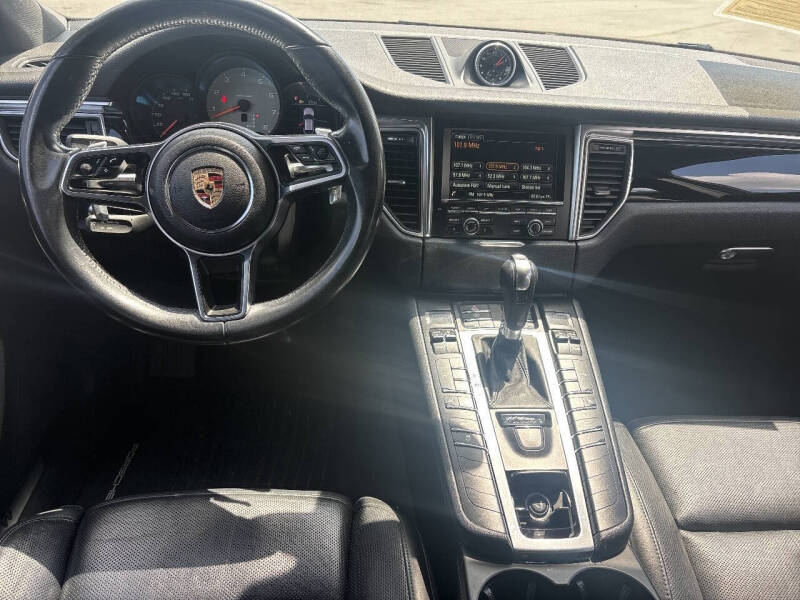 2016 Porsche Macan S
