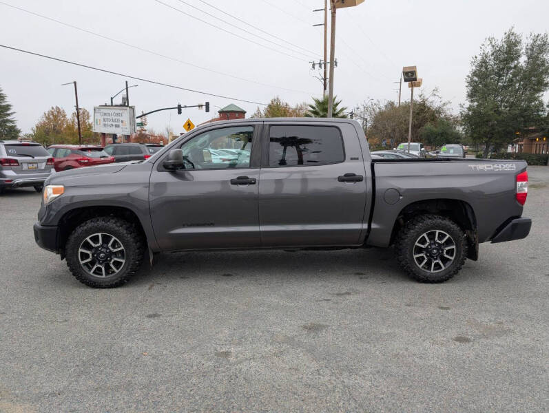2015 Toyota Tundra SR5