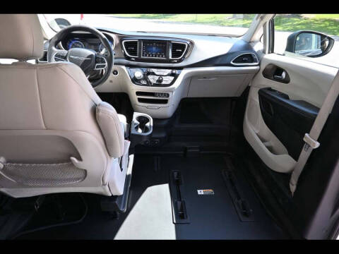 2021 Chrysler Voyager LXi