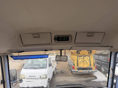 2000 Mitsubishi Rosa