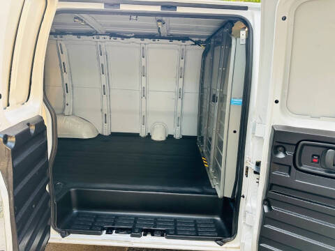 2021 Chevrolet Express 2500