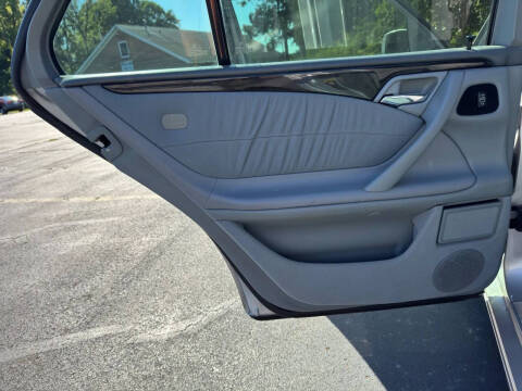 2002 Mercedes-Benz E-Class E 320