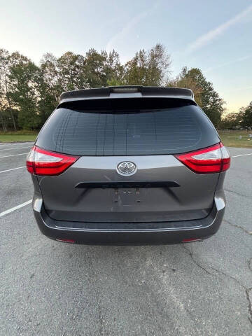 2018 Toyota Sienna L 7-Passenger