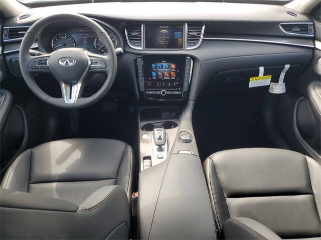 2025 Infiniti QX50 Luxe