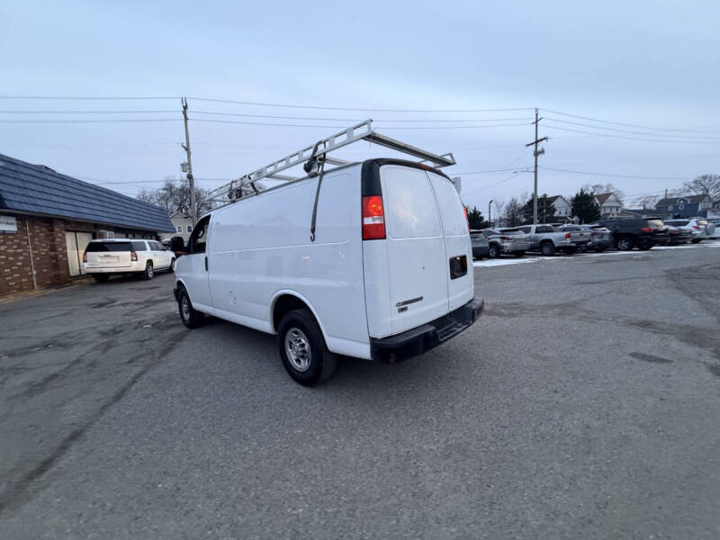2020 Chevrolet Express 2500