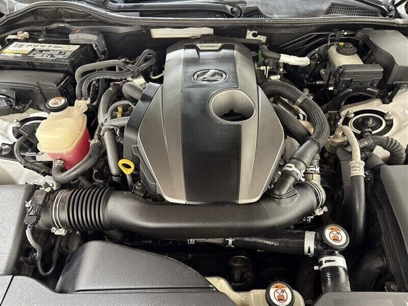 2017 Lexus GS 200t