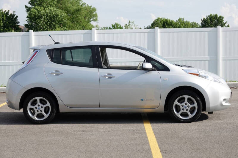 2011 Nissan LEAF SV