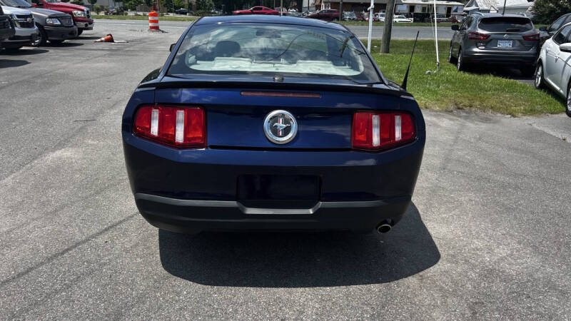 2010 Ford Mustang V6 Premium