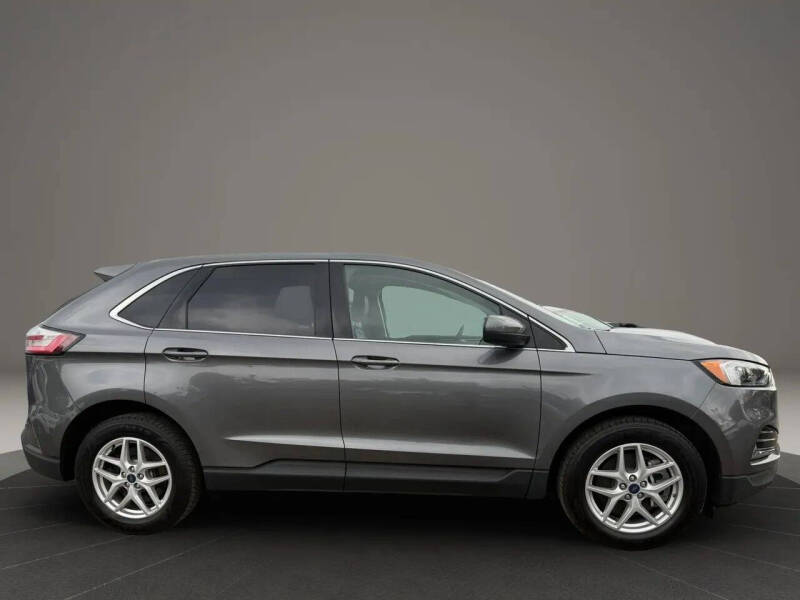 2022 Ford Edge