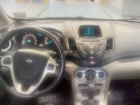 2015 Ford Fiesta SE