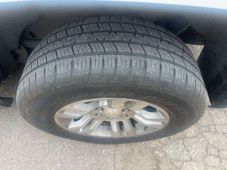 2018 Chevrolet Suburban LS