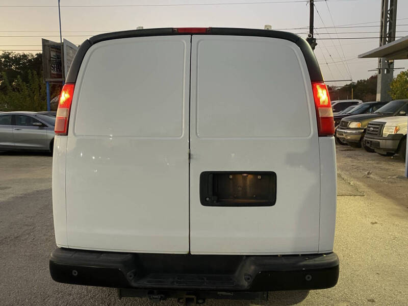 2016 Chevrolet Express 2500