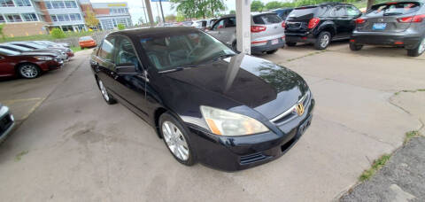 2007 Honda Accord for sale at Divine Auto Sales LLC in Omaha NE