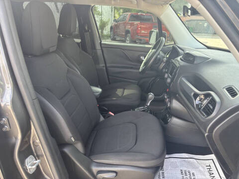 2017 Jeep Renegade Altitude
