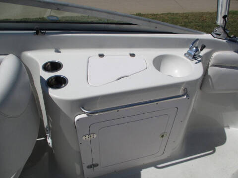 2002 Crownline BR230