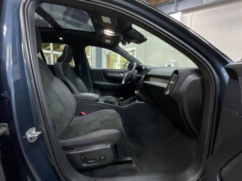 2022 Volvo XC40 Recharge Twin Plus