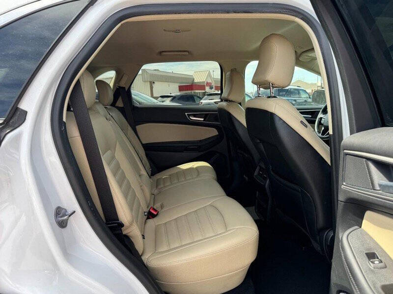 2023 Ford Edge