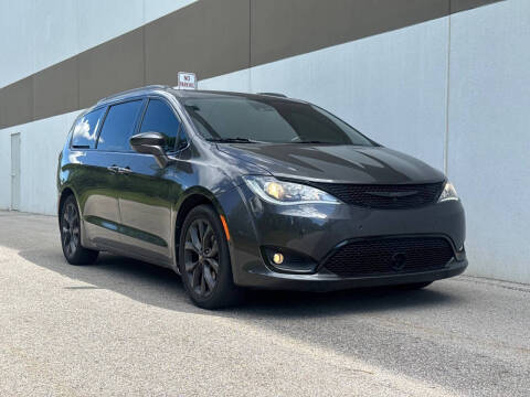 2019 Chrysler Pacifica Touring Plus