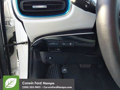 2019 Toyota Prius XLE AWD-e