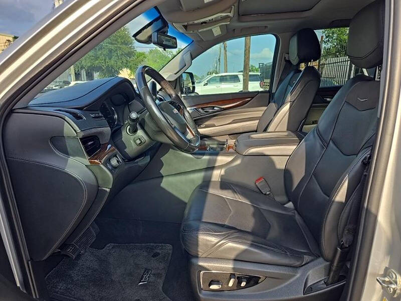 2020 Cadillac Escalade Luxury