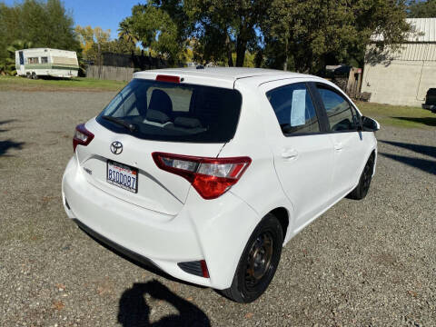 2018 Toyota Yaris 5-Door LE
